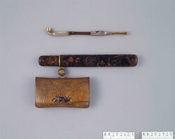 蜥蜴革腰差したばこ入れ / Lizard Leather Tobacco Pouch, with Pipe Case image