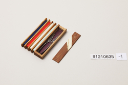糸巻 / Bobbin image