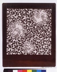 長板中形型紙 萩に花丸 image