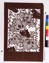 長板中形型紙 蔦に鹿の子 image