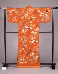 紅縮緬地菊牡丹木目模様打掛 / Red Crepe, Chrysanthemum and Peony-designed, Wooden Pattern Wedding Kimono image