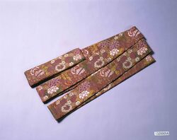 御所車に蝶花模様付帯(堤帯) / Obi Belt designed with Court Carriage, Butterfly, Flower Pattern (Tsutsumi Obi) image