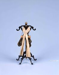 松喰鶴蒔絵根古志形鏡台 / Crane-lacquered, Stumpage-shaped Dressing Table image