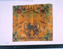 金唐革(葡萄花模様) / Gilded Ornamental Leather (with Grape Flower Motif) image