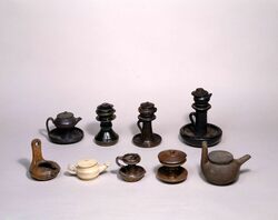 掛秉燭 / Wall-mounted Hyōsoku Oil Lamp image