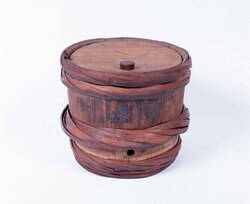酒樽 / Sake Barrel image