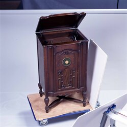 電気蓄音機 / Electric Gramophone image