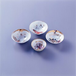 磁器製盃「海軍満期記念」 / Porcelain Cup “Commemoration of Discharge from the Navy” image