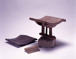 [瓦製作用道具　ツチエ] / Tools for Making Kawara Roof Tiles: Tsuchie image