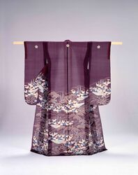 紫麻地浜松に菊舟模様染振袖帷子 / Purple Hemp Summer Furisode Kimono with Beach and Windswept Pine and Chrysanthemum Boat Pattern (Purple Hemp Summer Furisode Kimono with Wave, Boat, and Palace Style Landscape Pattern) image