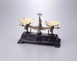 薬秤 / Medicine Scale image
