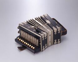 ボタン式アコーディオン / Button Accordion image