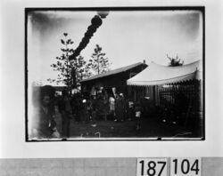 小屋前の子供たち / Children in Front of a Hut: Scene with Lanterns image