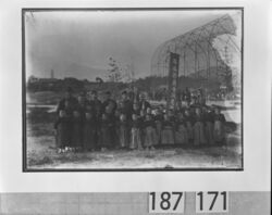 動物園にて平安徳義会孤児院生記念写真 / Commemorative Photograph of Children from the Heian Tokugikai Orphanage at the Zoo image