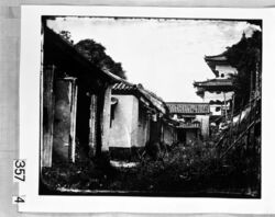 旧江戸城写真ガラス原板　数寄屋二重櫓と富士見宝蔵 / Edo Castle: The Sukiya Two-Storied Gatehouse and Fujimi Treasurehouse image