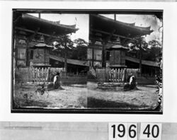 東大寺 大仏殿前八角灯籠 / Octagonal Lantern Outside the Great Buddha Hall of Todaiji Temple image