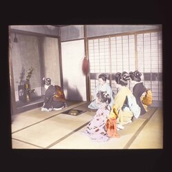 お茶のお稽古をする女性たち / Women Practicing the Tea Ceremony image