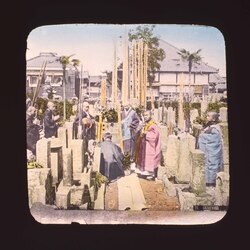 墓地での葬儀 / Funeral in a Cemetery image