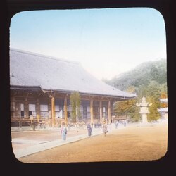 神社境内 / Shrine Precincts image