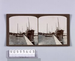 清国膠州湾青島波止場(No.61) / Wharf at Qingdao, Jiaozhou Bay, Qing Dynasty (No. 61) image