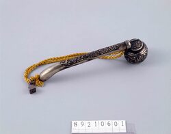 梅菊紋矢立 / Yatate (Portable Writing Set) with Plum Blossom and Chrysanthemum Design image