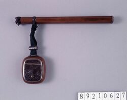 花鳥図分離形矢立 / Detachable Yatate (Portable Writing Set) with Illustration of Flowers and Birds image