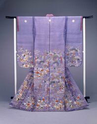 藤色麻地松藤流水秋草模様染縫振袖帷子 / Lavender Hemp Summer Furisode Kimono with Pine, Flowing Water, and Autumn Grasses Pattern (Lavender Hemp Summer Furisode Kimono with Pine, Chrysanthemum, Wisteria, and Palace Style Landscape Pattern) image