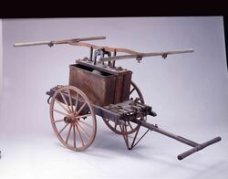 腕用ポンプ / Hand Pump Fire Engine image
