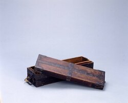 千両箱 / Gold Coin Storage Box image