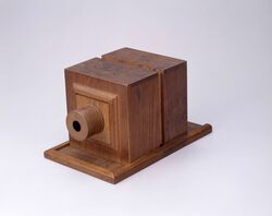 写真機 / Camera image