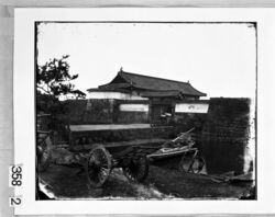 旧江戸城写真ガラス原板　数寄屋橋門 / Edo Castle: Sukiyabashimon Gate image
