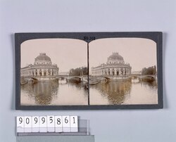 河辺の建物と橋(西欧風景)(No.268) / Scenes of Europe: Building by a River and Bridge (No. 268) image