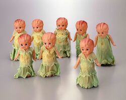 セルロイド人形 巻髪女子(緑衣装付) / Celluloid Doll, Curly Haired Girl (with Green Clothes) image