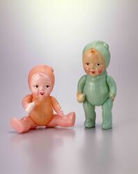 セルロイド人形 ミルク飲み赤ん坊 / Celluloid Doll, Baby Drinking Milk image