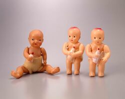 セルロイド人形 ミルク飲み用赤ん坊風 / Celluloid Doll, Baby Drinking Milk image