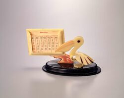 セルロイド製置物 鳥(カレンダー) / Celluloid Object, Bird Calendar image