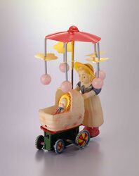 セルロイド玩具 カサ付乳母車 / Celluloid Toy, Pram with Parasol image