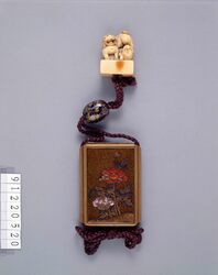 牡丹嵌装蒔絵印籠 / Inro (Small Nested Caddy) with Inlaid Lacquer-work and Makie Peonies image