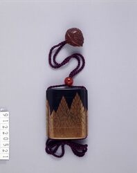 樹林蒔絵印籠 / Inro (Small Nested Caddy) with Forest Design in Makie image