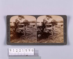Russian soup-wagon capturedAt famous Nanshan―Commissary of JapaneseArmy before PortArthur Manchuria. / Russian soup-wagon captured at famous Nanshan―Commissary of Japanese Army before Port Arthur Manchuria. image