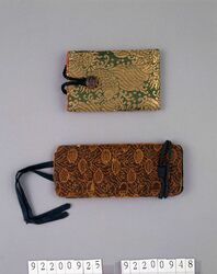 懐中紙包入(紙包3枚入) / Pocket Case for Carrying Items Wrapped in Paper image