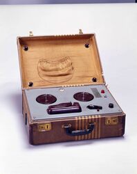 テープレコーダー 2号機 H型 / Tape Recorder, 2nd Generation, H Model image