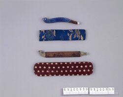花鳥文織煙管筒並びに陶製煙管 / Flower and Bird Pattern Woven Textile Pipe Case and Porcelain Pipe image