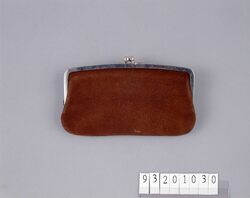 茶皮製ガマ口 / Brown Leather Purse image