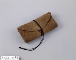 牛革升型三折財布 / Square Cowhide Leather Trifold Wallet image