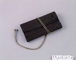 唐棧縞財布 / Striped Tōzan Fabric Wallet image