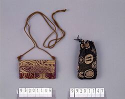花文織首掛け守袋 / Floral Amulet Case with Neck Strap image