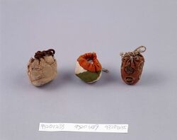 白縮緬袋物 / White Silk Crepe Bag image