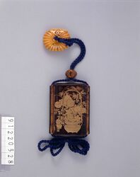 花篭蒔絵印籠 / Inro (Small Nested Caddy) with Flower Basket Design in Makie image