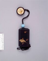 椿枝時鳥蒔絵印籠 / Inro (Small Nested Caddy) with Camellia and Cuckoo Design in Makie image